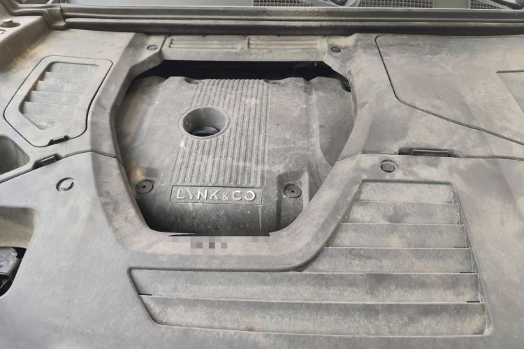 Used Lynk & Co 01 2019 2.0T Two-Wheel-Drive Pro Version China VI Standard Engine Bay