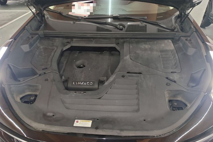 Used Lynk & Co 01 2019 2.0T Two-Wheel-Drive Pro Version China VI Standard Engine Bay