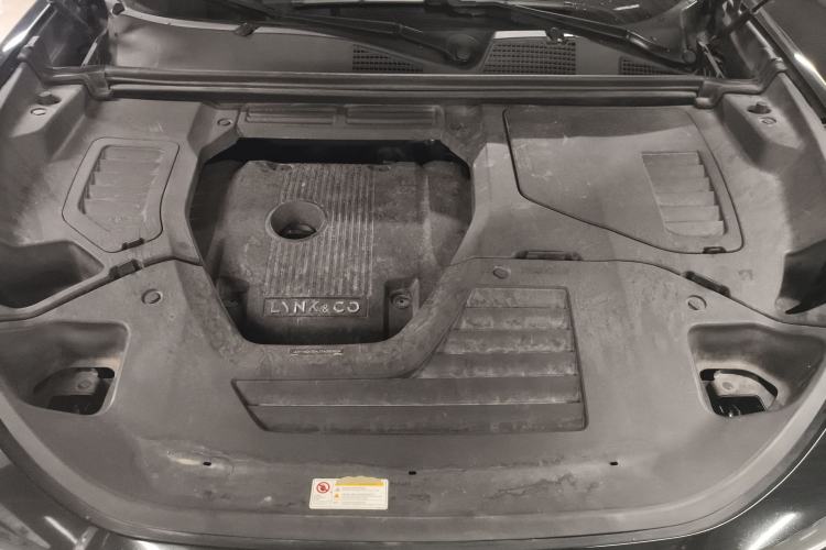 Used Lynk & Co 01 2019 2.0T Two-Wheel-Drive Pro Version China VI Standard Engine Bay