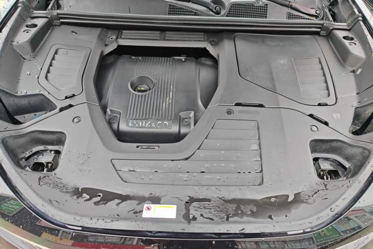 Used Lynk & Co 01 2019 2.0T Two-Wheel-Drive Version China VI Standard Engine Bay