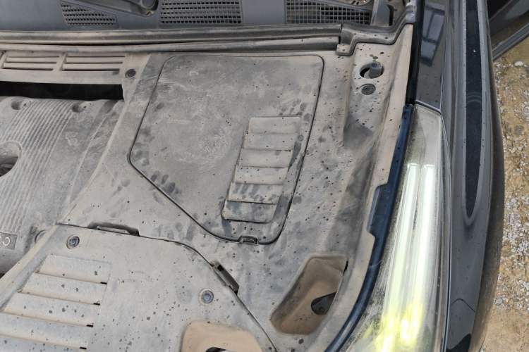 Used Lynk & Co 01 2019 2.0T Two-Wheel-Drive Pro Version China V Standard Engine Bay Left
