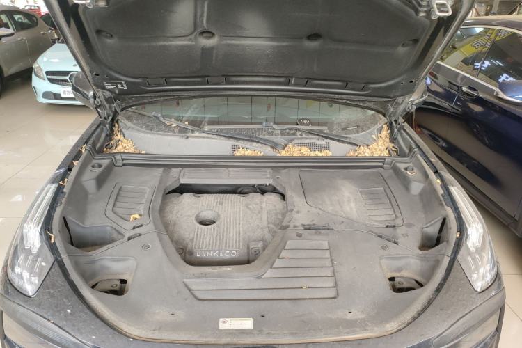Used Lynk & Co 01 2019 2.0T Two-Wheel-Drive Pro Version China VI Standard Engine Bay