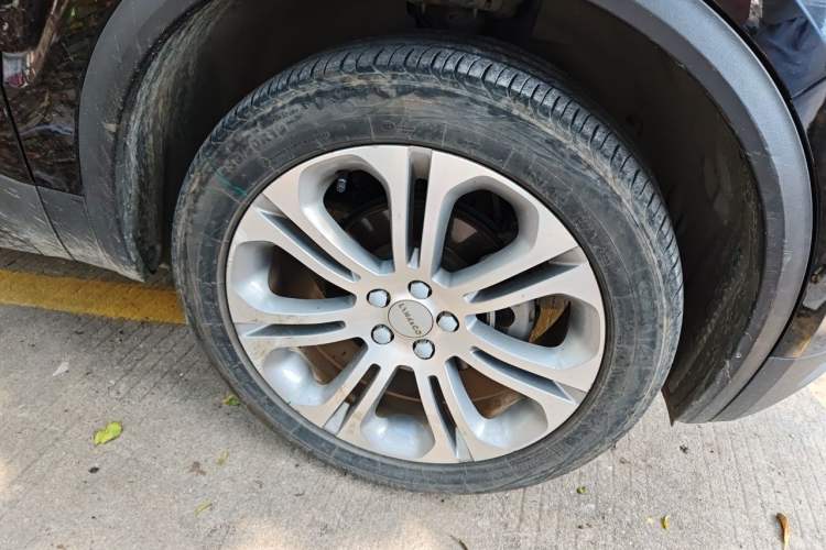 Used Lynk & Co 01 2019 2.0T Two-Wheel-Drive Pro Version China VI Standard Exterior 1