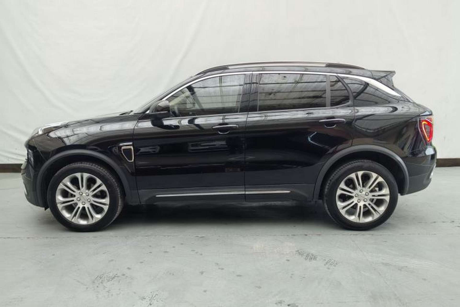 Used Lynk & Co 01 2019 2.0T Two-Wheel-Drive Pro Version China VI Standard Exterior 12