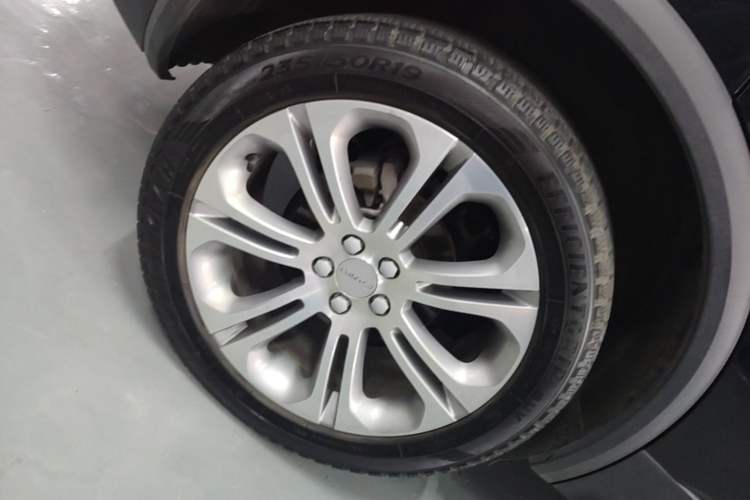 Used Lynk & Co 01 2019 2.0T Two-Wheel-Drive Pro Version China VI Standard Exterior 5