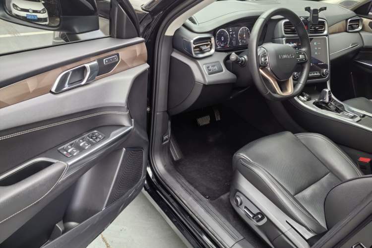 Used Lynk & Co 01 2019 2.0T Two-Wheel-Drive Pro Version China VI Standard Exterior 6