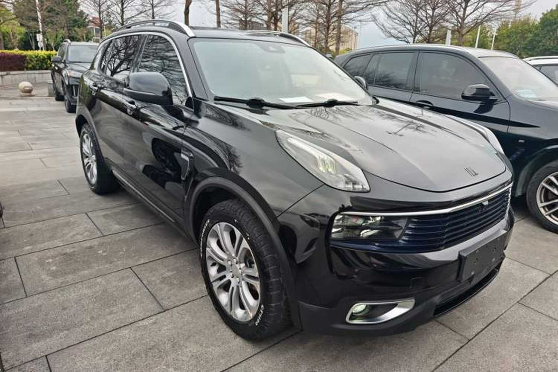 Used Lynk & Co 01 2019 2.0T Two-Wheel-Drive Pro Version China VI Standard Front Right 45 Deg