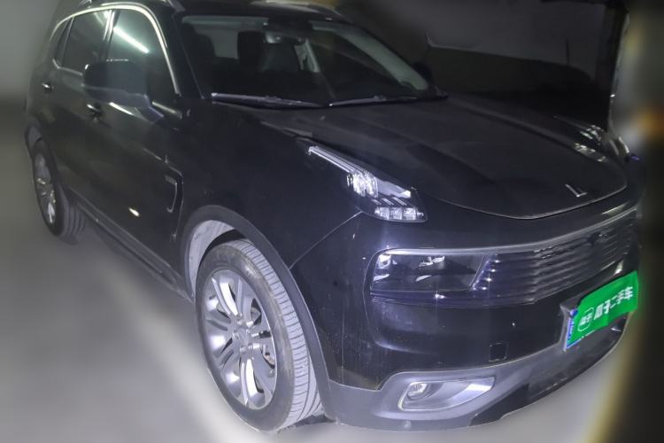 Used Lynk & Co 01 2019 2.0T Two-Wheel-Drive Pro Version China VI Standard Front Right 45 Deg