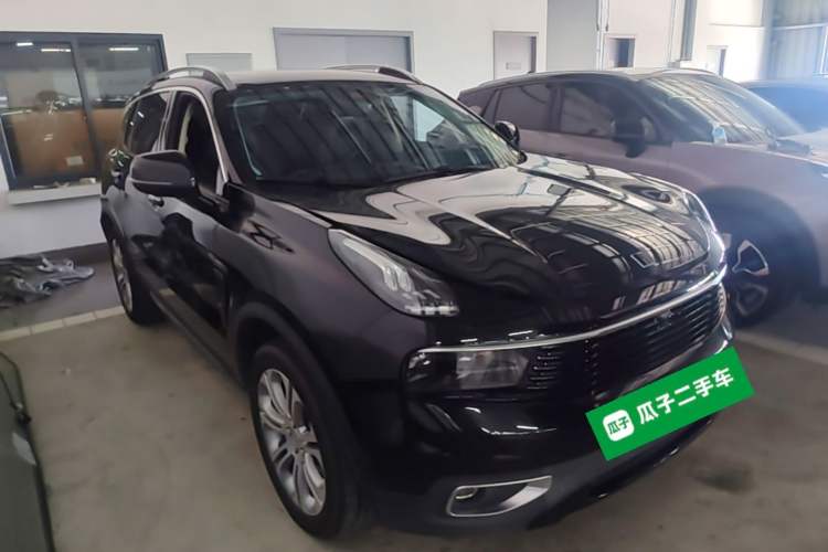 Used Lynk & Co 01 2019 2.0T Two-Wheel-Drive Pro Version China VI Standard Front Right 45 Deg