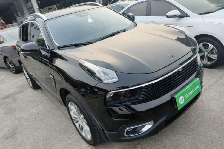 Used Lynk & Co 01 2019 2.0T Two-Wheel-Drive Pro Version China VI Standard Front Right 45 Deg