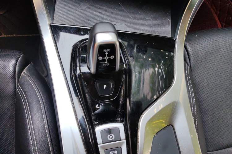 Used Lynk & Co 01 2019 2.0T Two-Wheel-Drive Pro Version China V Standard Gear Lever