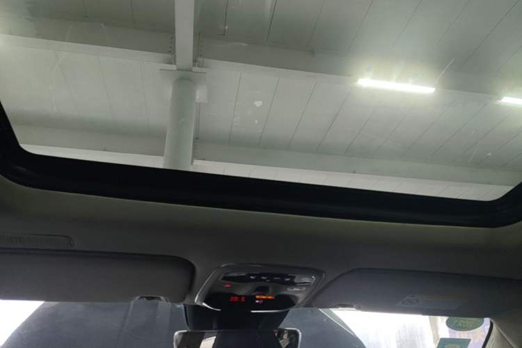 Used Lynk & Co 01 2019 2.0T Two-Wheel-Drive Pro Version China VI Standard Headliner