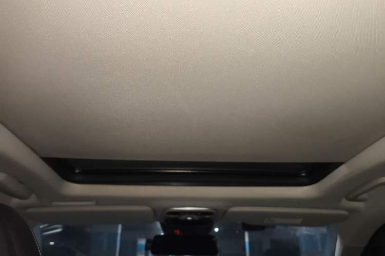 Used Lynk & Co 01 2019 2.0T Two-Wheel-Drive Pro Version China VI Standard Headliner