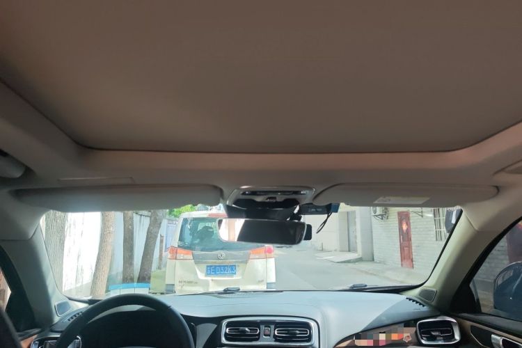 Used Lynk & Co 01 2019 2.0T Two-Wheel-Drive Pro Version China VI Standard Headliner