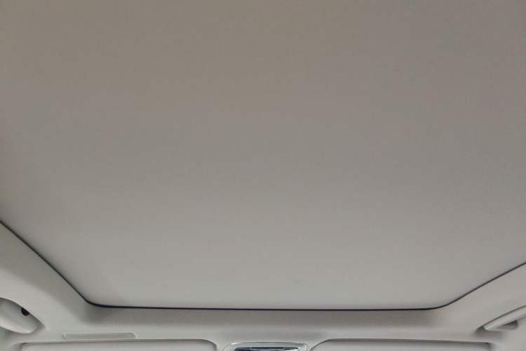 Used Lynk & Co 01 2019 2.0T Two-Wheel-Drive Pro Version China VI Standard Headliner