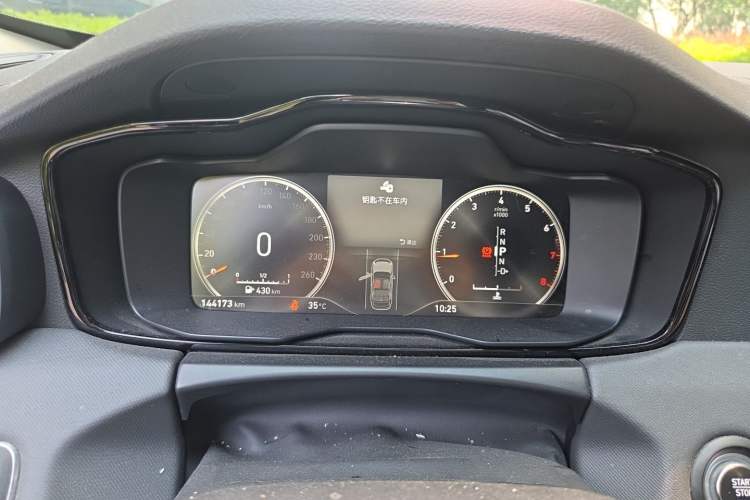 Used Lynk & Co 01 2019 2.0T Two-Wheel-Drive Pro Version China VI Standard Instrument Cluster