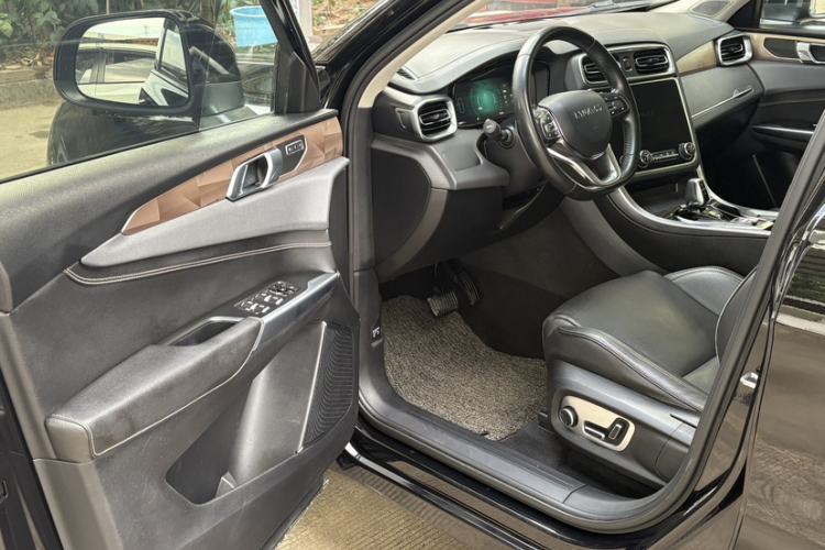 Used Lynk & Co 01 2019 2.0T Two-Wheel-Drive Pro Version China VI Standard Interior 2