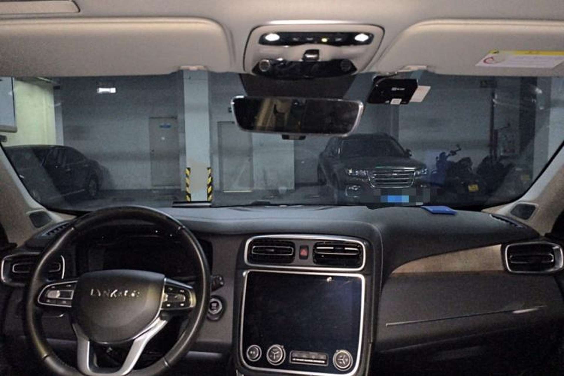 Used Lynk & Co 01 2019 2.0T Two-Wheel-Drive Pro Version China VI Standard Interior 2
