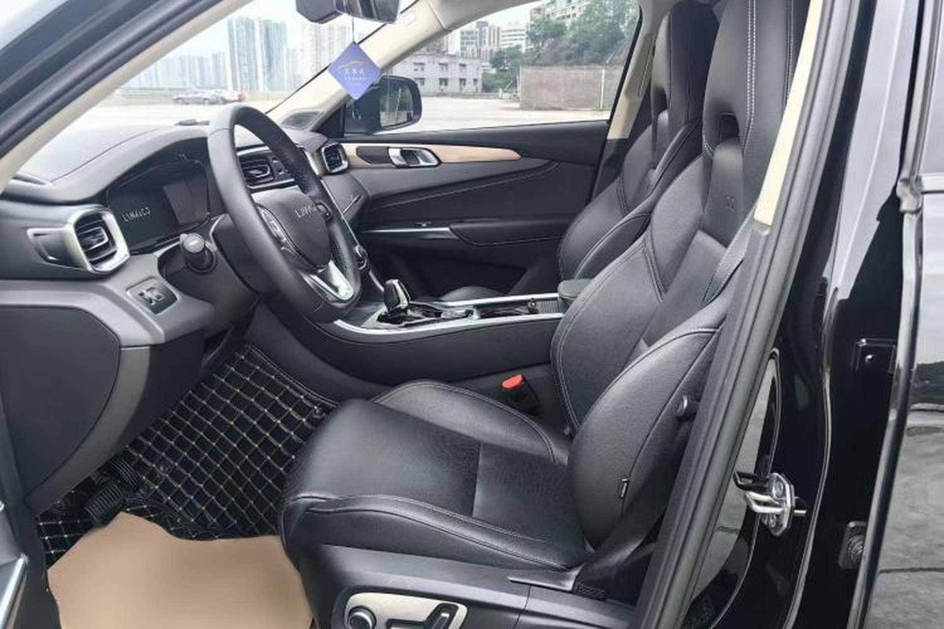 Used Lynk & Co 01 2019 2.0T Two-Wheel-Drive Pro Version China VI Standard Interior 2