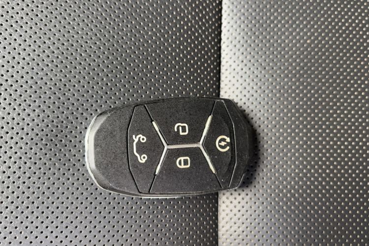 Used Lynk & Co 01 2019 2.0T Two-Wheel-Drive Pro Version China VI Standard Interior 4