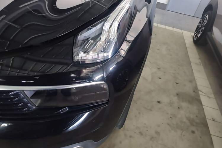 Used Lynk & Co 01 2019 2.0T Two-Wheel-Drive Pro Version China VI Standard Left Front Headlight