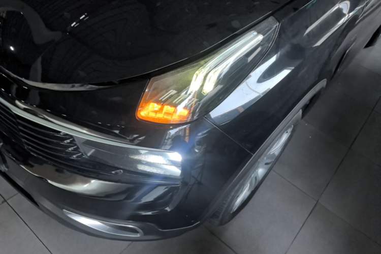 Used Lynk & Co 01 2019 2.0T Two-Wheel-Drive Pro Version China VI Standard Left Front Headlight