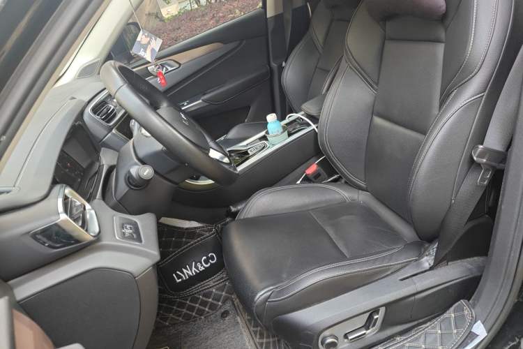 Used Lynk & Co 01 2019 2.0T Two-Wheel-Drive Pro Version China VI Standard Left Front Seat