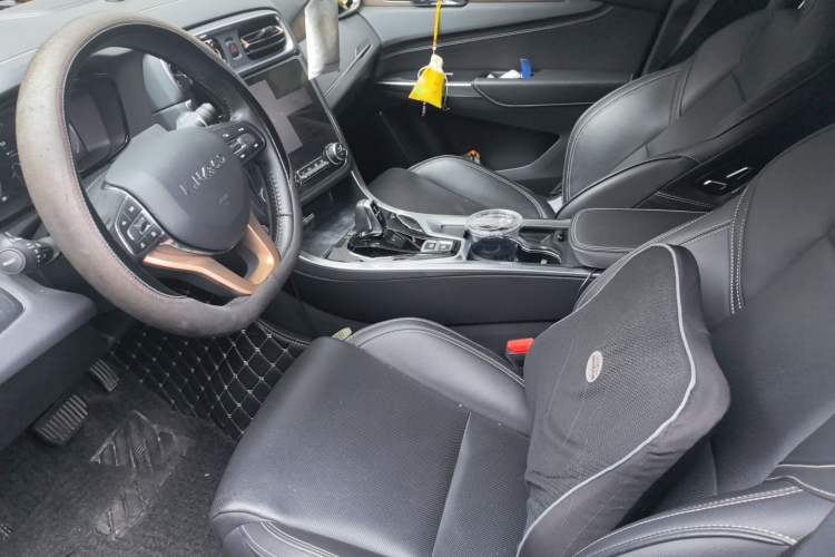 Used Lynk & Co 01 2019 2.0T Two-Wheel-Drive Pro Version China VI Standard Left Front Seat