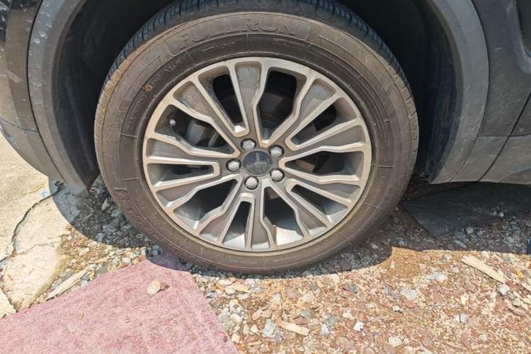 Used Lynk & Co 01 2019 2.0T Two-Wheel-Drive Version China VI Standard Left Front Wheel Hub
