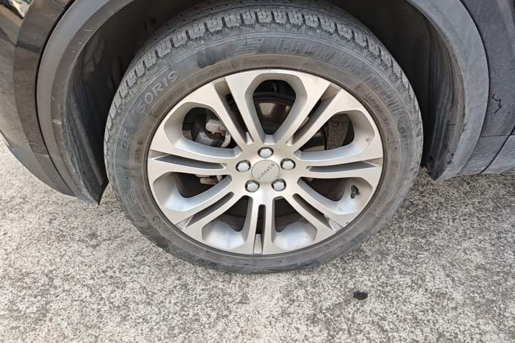 Used Lynk & Co 01 2019 2.0T Two-Wheel-Drive Pro Version China VI Standard Left Front Wheel Hub