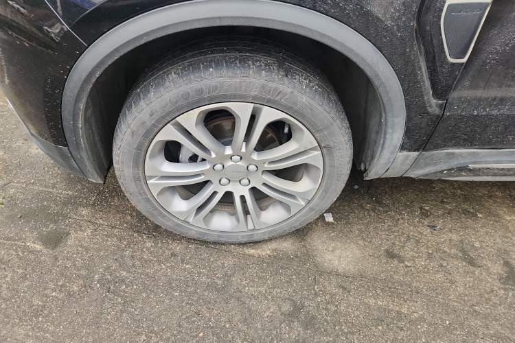 Used Lynk & Co 01 2019 2.0T Two-Wheel-Drive Pro Version China VI Standard Left Front Wheel Hub