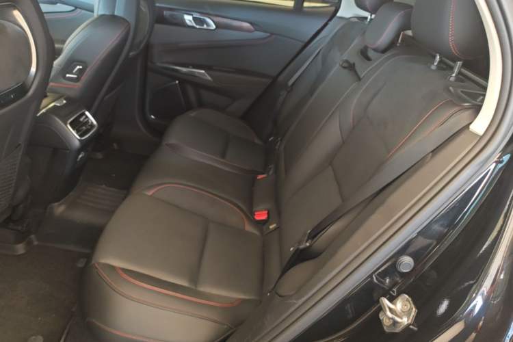 Used Lynk & Co 01 2019 2.0T Four-Wheel Drive Genie Pro Version China VI Standard Left Rear Seat