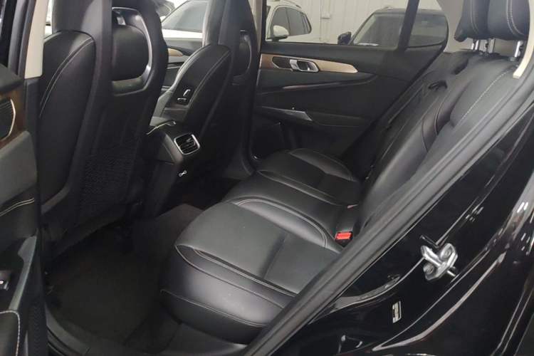 Used Lynk & Co 01 2019 2.0T Two-Wheel-Drive Pro Version China VI Standard Left Rear Seat