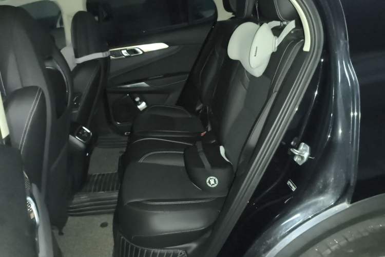 Used Lynk & Co 01 2019 2.0T Two-Wheel-Drive Pro Version China VI Standard Left Rear Seat