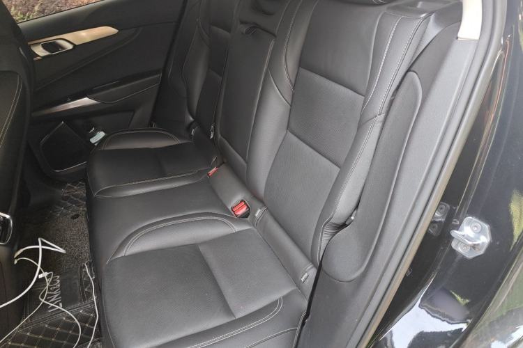 Used Lynk & Co 01 2019 2.0T Two-Wheel-Drive Pro Version China VI Standard Left Rear Seat
