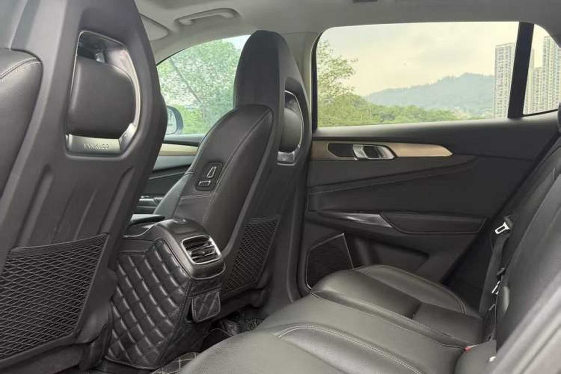 Used Lynk & Co 01 2019 2.0T Two-Wheel-Drive Pro Version China VI Standard Left Rear Seat