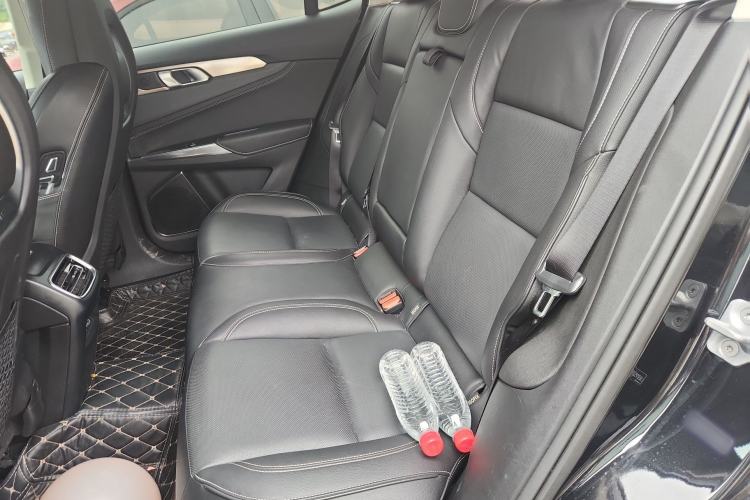 Used Lynk & Co 01 2019 2.0T Two-Wheel-Drive Pro Version China VI Standard Left Rear Seat