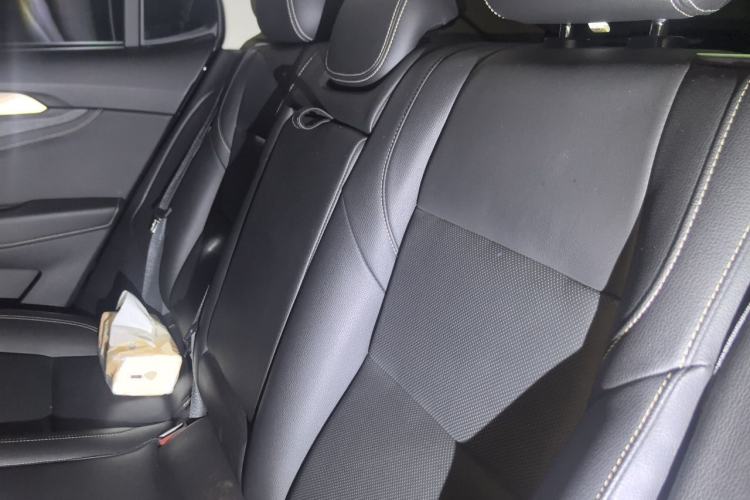 Used Lynk & Co 01 2019 2.0T Two-Wheel-Drive Pro Version China VI Standard Left Rear Seat