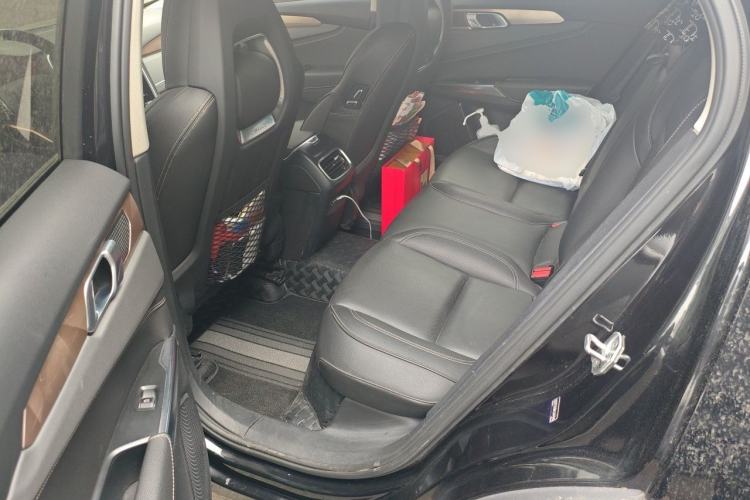 Used Lynk & Co 01 2019 2.0T Two-Wheel-Drive Pro Version China VI Standard Left Rear Seat