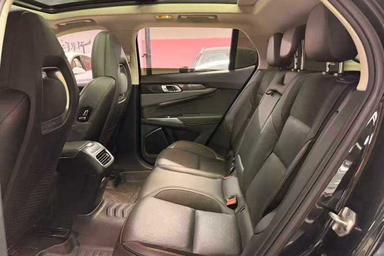 Used Lynk & Co 01 2019 2.0T Four-Wheel Drive Genie Pro Version China V Emission Standard Left Rear Seat