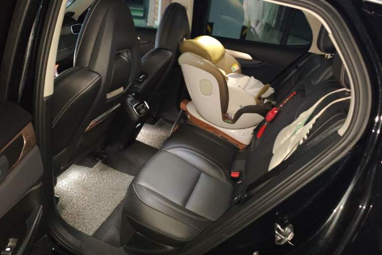 Used Lynk & Co 01 2019 2.0T Two-Wheel-Drive Pro Version China VI Standard Left Rear Seat