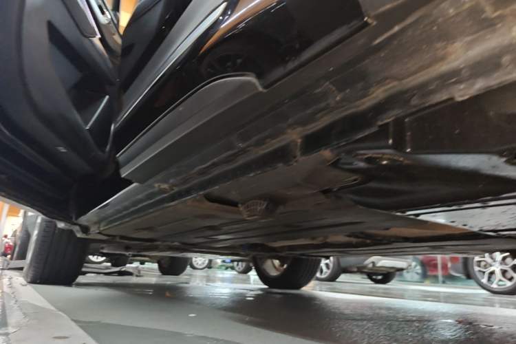 Used Lynk & Co 01 2019 2.0T Two-Wheel-Drive Pro Version China VI Standard Left Side Sill