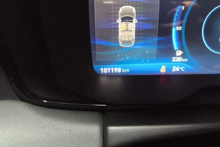 Used Lynk & Co 01 2019 2.0T Two-Wheel-Drive Pro Version China VI Standard Odometer Close Up
