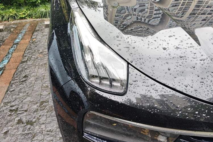 Used Lynk & Co 01 2019 2.0T Two-Wheel-Drive Pro Version China VI Standard Right Front Headlight