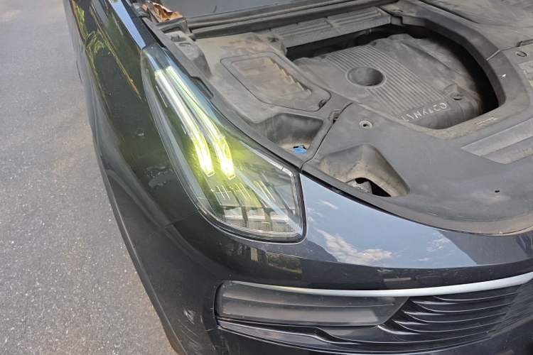 Used Lynk & Co 01 2019 2.0T Two-Wheel-Drive Pro Version China VI Standard Right Front Headlight