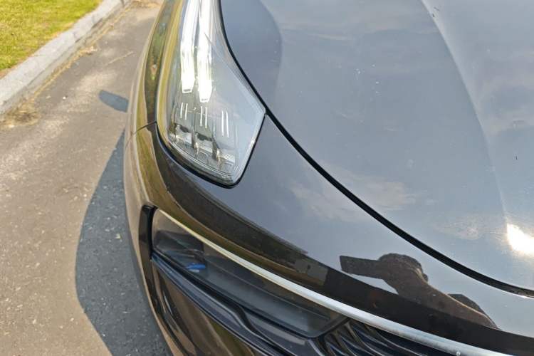 Used Lynk & Co 01 2019 2.0T Two-Wheel-Drive Pro Version China VI Standard Right Front Headlight