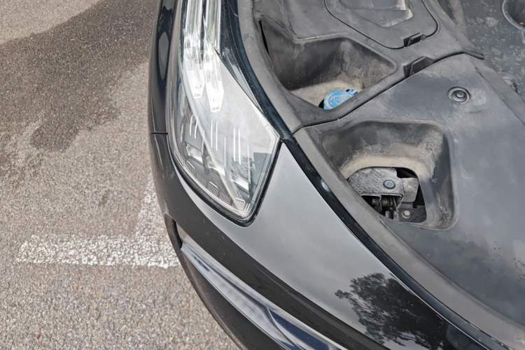 Used Lynk & Co 01 2019 2.0T Two-Wheel-Drive Pro Version China VI Standard Right Front Headlight