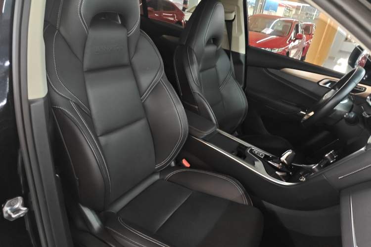 Used Lynk & Co 01 2019 2.0T Two-Wheel-Drive Pro Version China VI Standard Right Front Seat