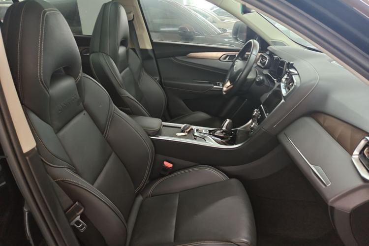 Used Lynk & Co 01 2019 2.0T Two-Wheel-Drive Pro Version China VI Standard Right Front Seat