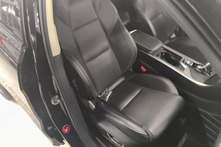 Used Lynk & Co 01 2019 2.0T Two-Wheel-Drive Pro Version China VI Standard Right Front Seat